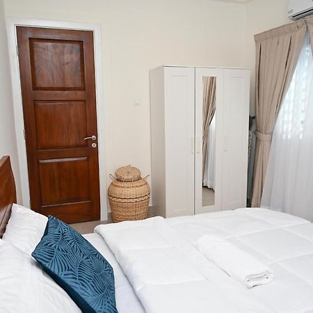 Lokko Serene Accra Exteriör bild