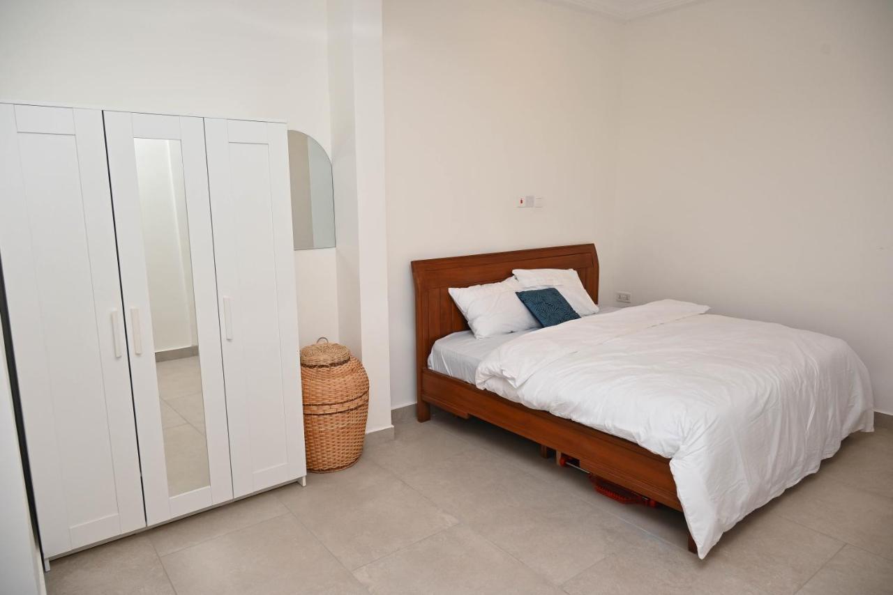 Lokko Serene Accra Exteriör bild