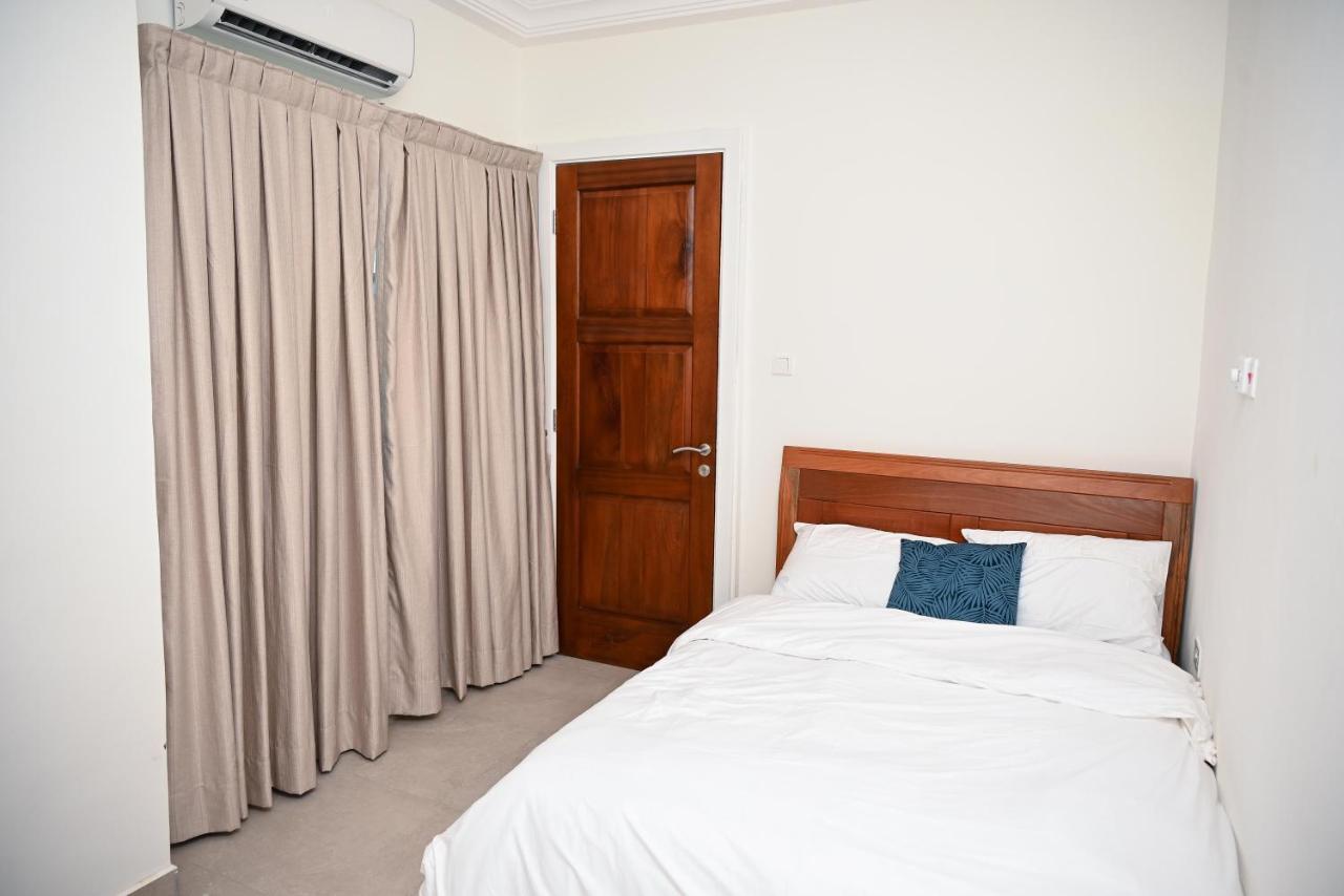 Lokko Serene Accra Exteriör bild