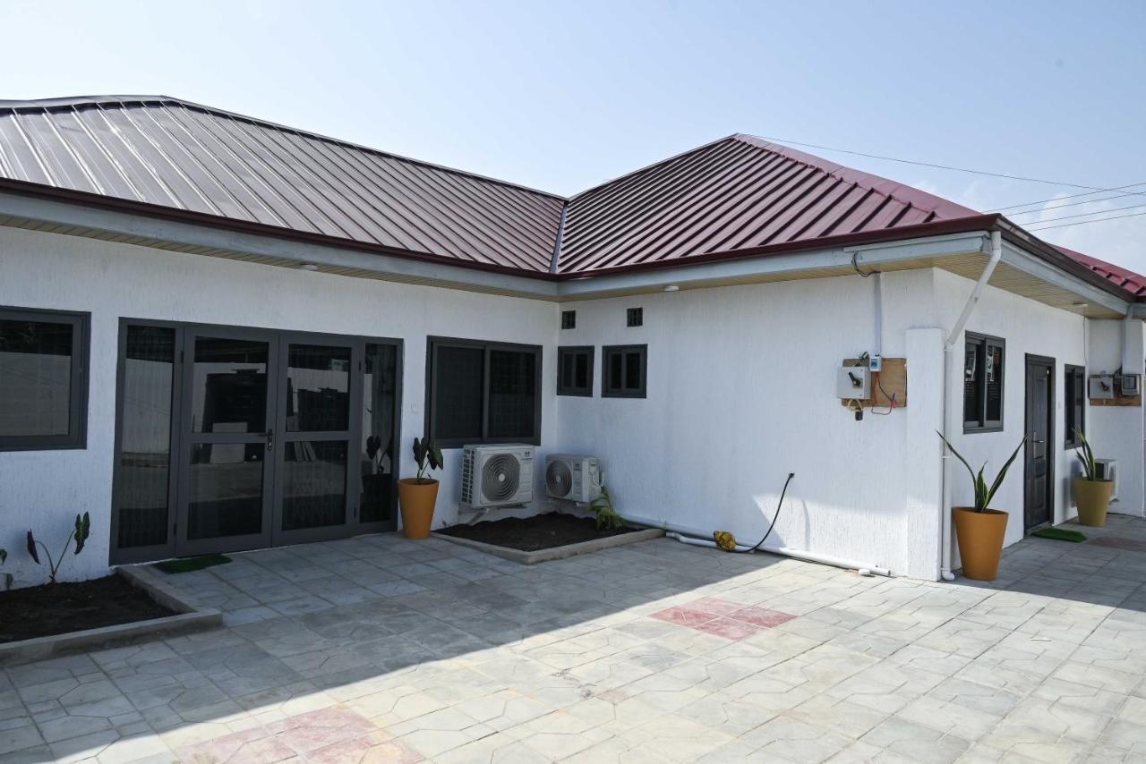 Lokko Serene Accra Exteriör bild