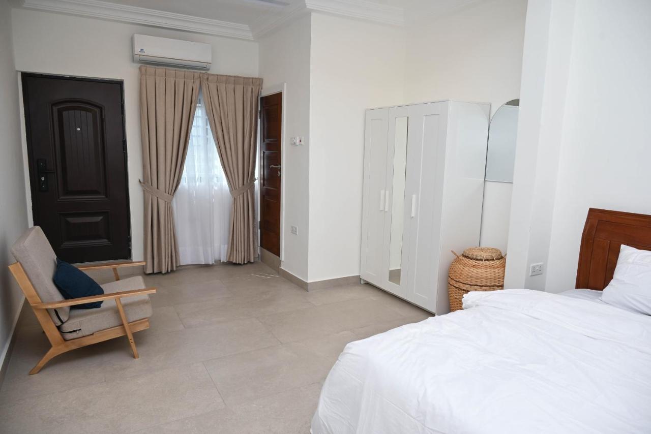 Lokko Serene Accra Exteriör bild